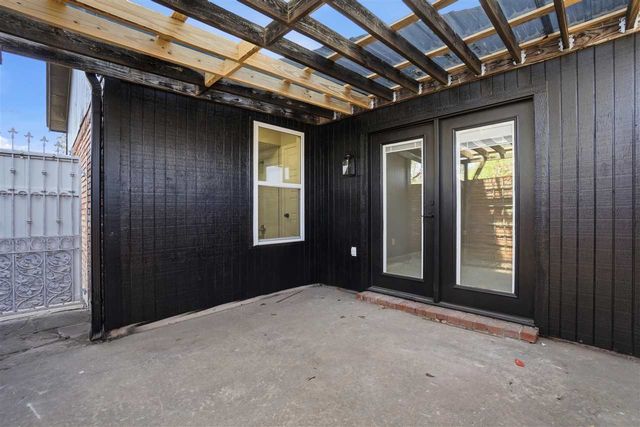 652 NW Waterford Dr, Lawton, OK 73505