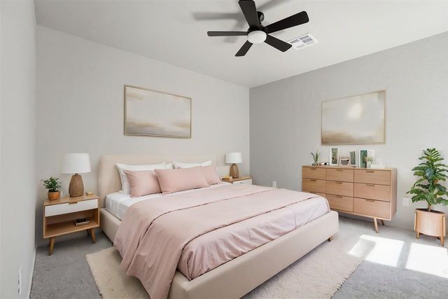 652 NW Waterford Dr, Lawton, OK 73505