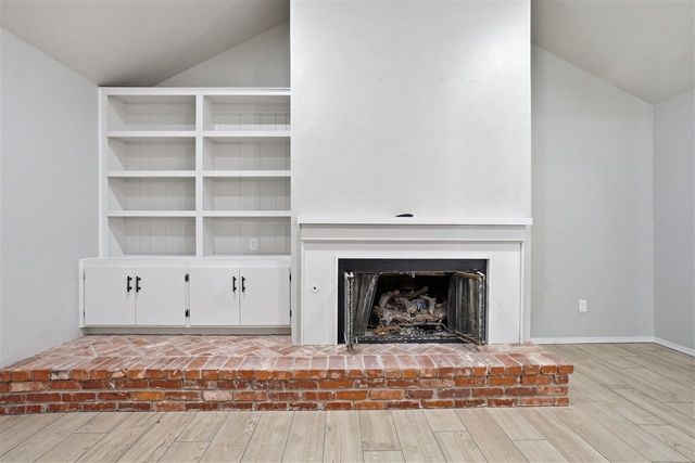 652 NW Waterford Dr, Lawton, OK 73505