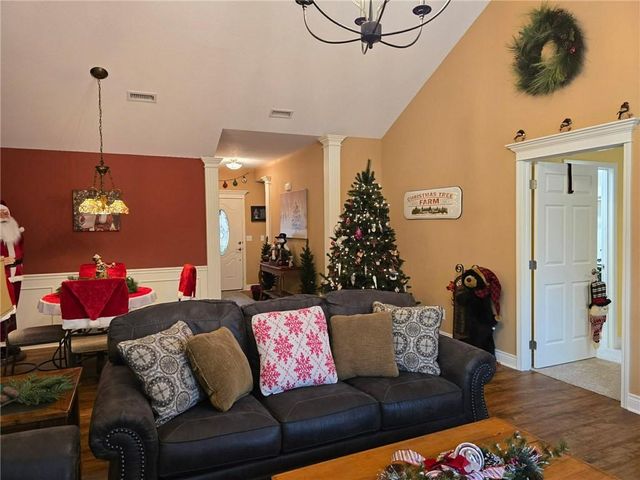 1113 Melanie Street, Excelsior Springs, MO 64024