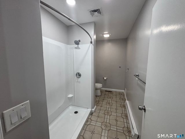 409 Oak Avenue, Torrington, CT 06790