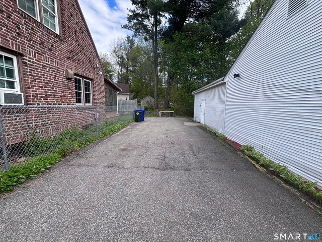 409 Oak Avenue, Torrington, CT 06790