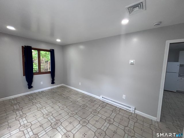 409 Oak Avenue, Torrington, CT 06790
