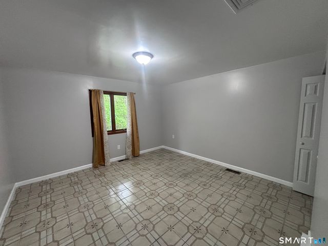 409 Oak Avenue, Torrington, CT 06790