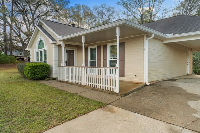 303 Waterford Drive, Cataula, GA 31804