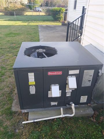 47 Wellington DR, Hampton, VA 23666