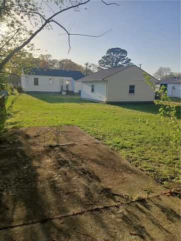 47 Wellington DR, Hampton, VA 23666