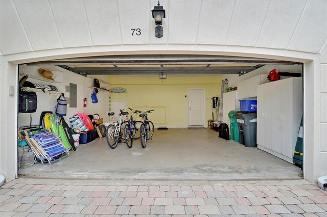 73 Laurel Oaks Circle, Jupiter, FL 33469