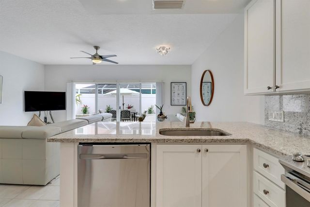 73 Laurel Oaks Circle, Jupiter, FL 33469