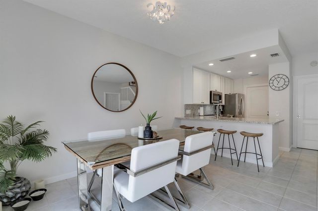 73 Laurel Oaks Circle, Jupiter, FL 33469