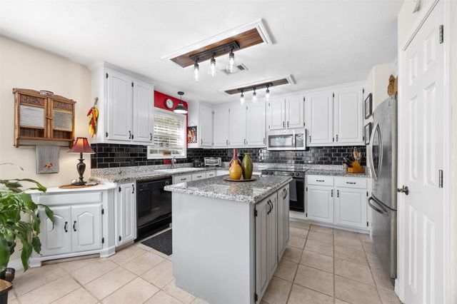 80 Indian Harbor, Trinity, TX 75862