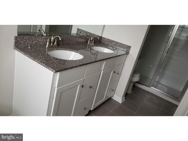 510 SAPPHIRE DR, Malvern, PA 19355