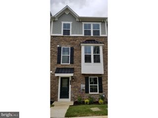 510 SAPPHIRE DR, Malvern, PA 19355