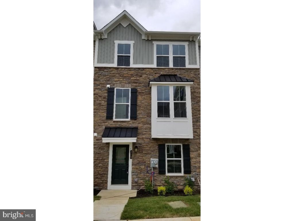 510 SAPPHIRE DR, Malvern, PA 19355
