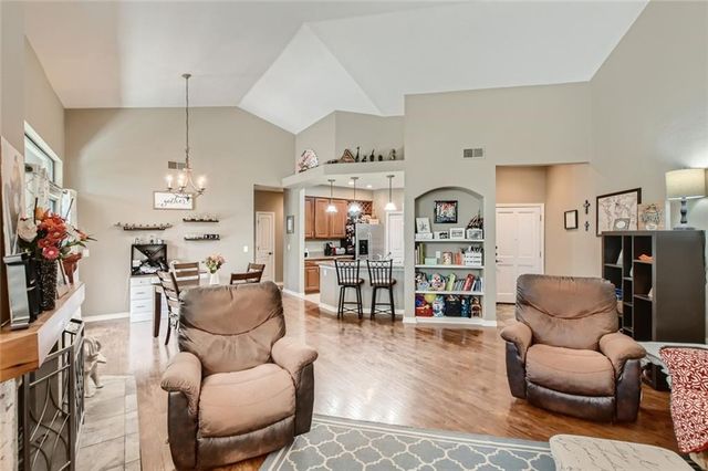 300 San Gabriel Village BLVD 424, Georgetown, TX 78626