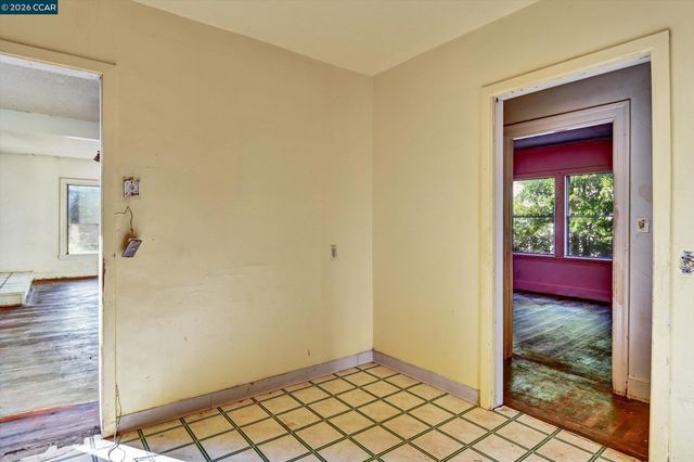 1711 Carleton St, Berkeley, CA 94703