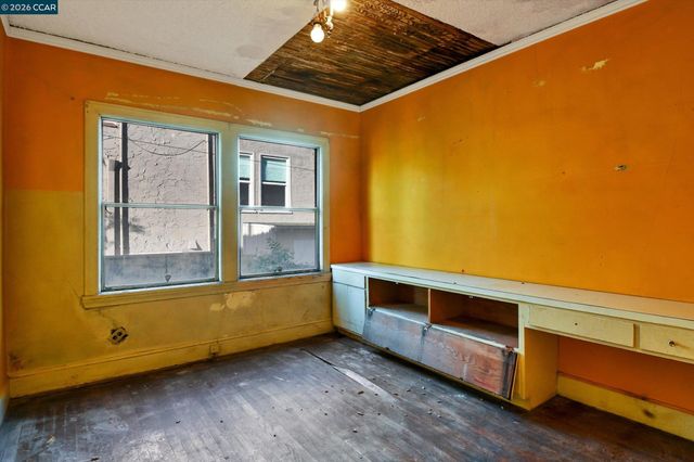 1711 Carleton St, Berkeley, CA 94703