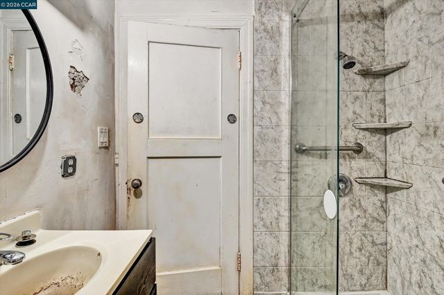 1711 Carleton St, Berkeley, CA 94703