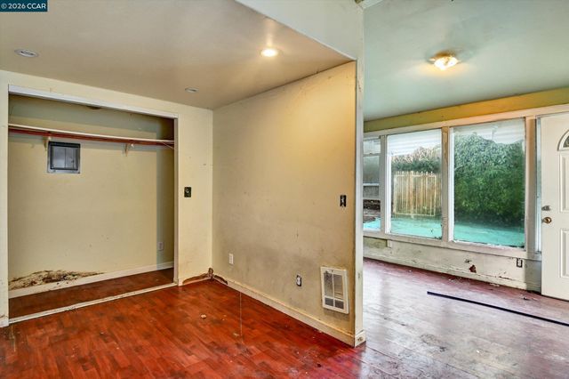 1711 Carleton St, Berkeley, CA 94703
