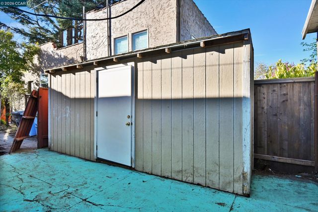 1711 Carleton St, Berkeley, CA 94703