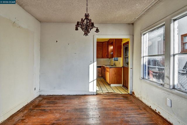 1711 Carleton St, Berkeley, CA 94703