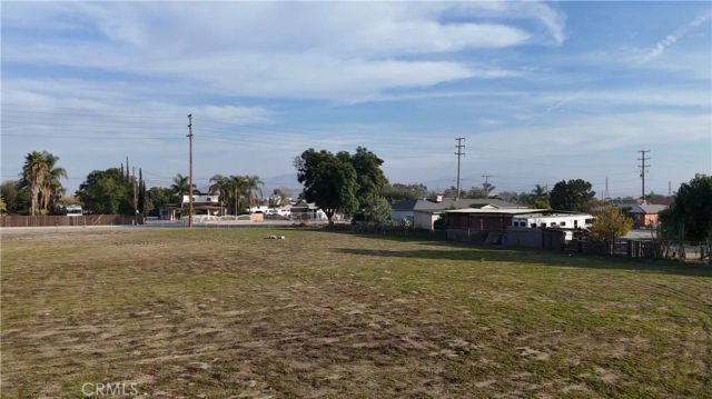 11048 Cactus, Bloomington, CA 92316