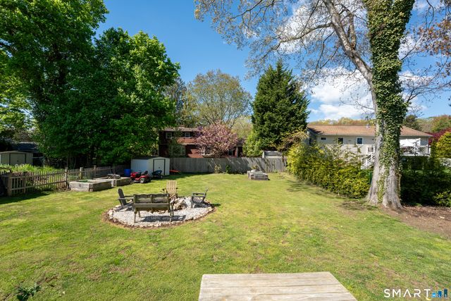 745 Montauk Avenue, New London, CT 06320