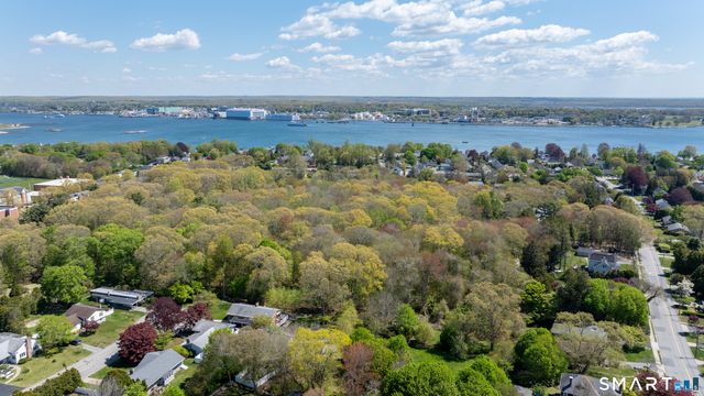 745 Montauk Avenue, New London, CT 06320
