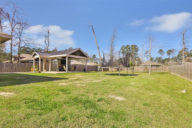 811 Republic Road, New Caney, TX 77357