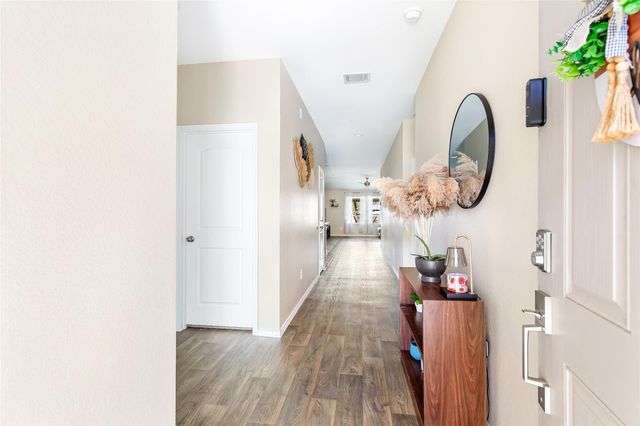 811 Republic Road, New Caney, TX 77357