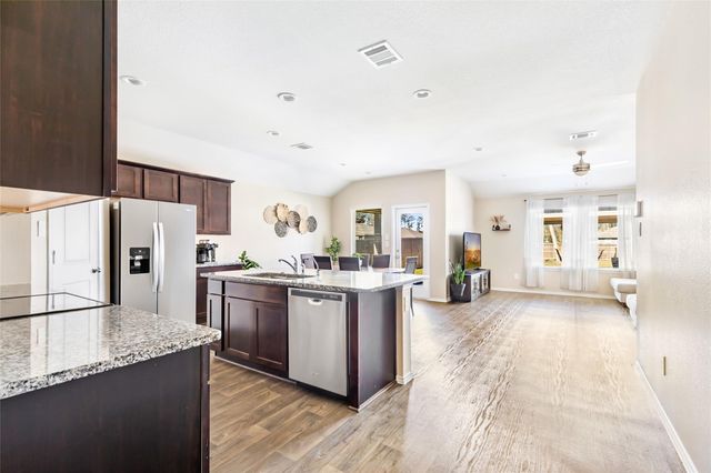 811 Republic Road, New Caney, TX 77357