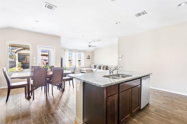 811 Republic Road, New Caney, TX 77357