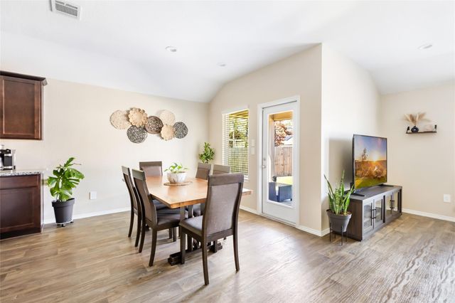 811 Republic Road, New Caney, TX 77357