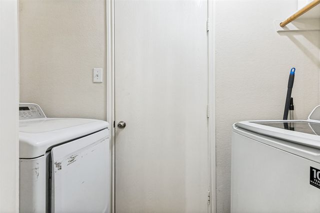 6432 Geneva Lane, Fort Worth, TX 76131