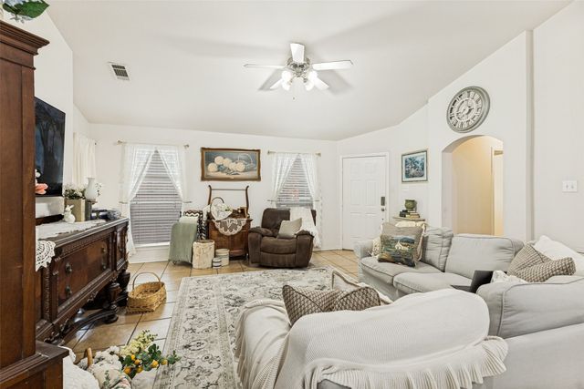 6432 Geneva Lane, Fort Worth, TX 76131