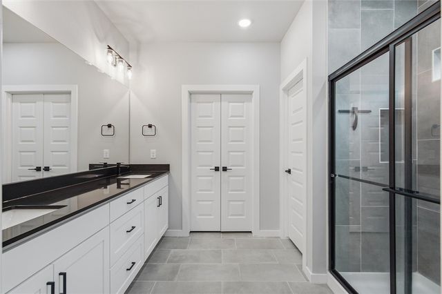 5905 Chiefs Avenue, Bentonville, AR 72713