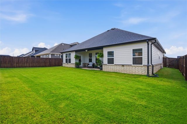 5905 Chiefs Avenue, Bentonville, AR 72713