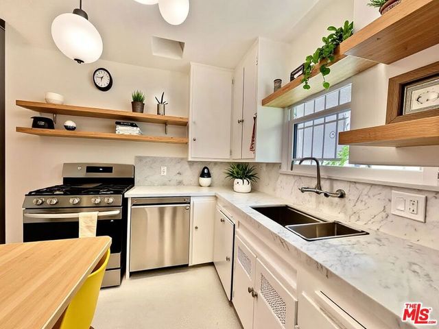 1263 Havenhurst Drive, West Hollywood, CA 90046