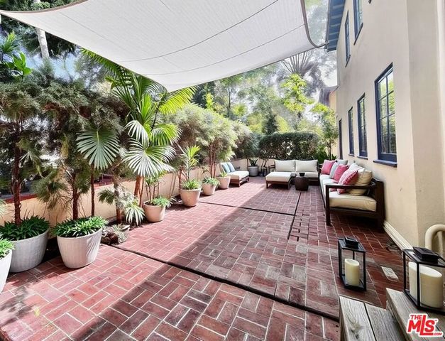 1263 Havenhurst Drive, West Hollywood, CA 90046