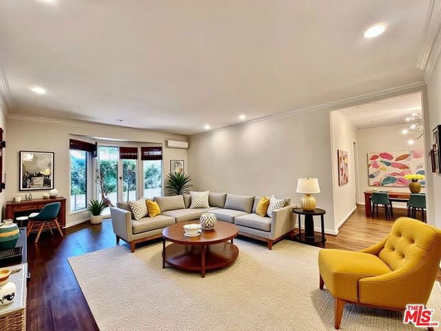 1263 Havenhurst Drive, West Hollywood, CA 90046