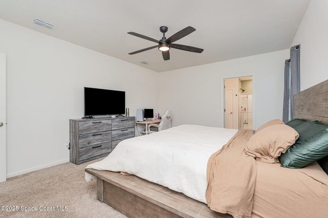 943 Remington Green Drive SE, Palm Bay, FL 32909