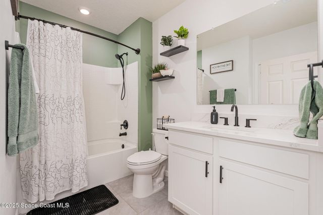 943 Remington Green Drive SE, Palm Bay, FL 32909