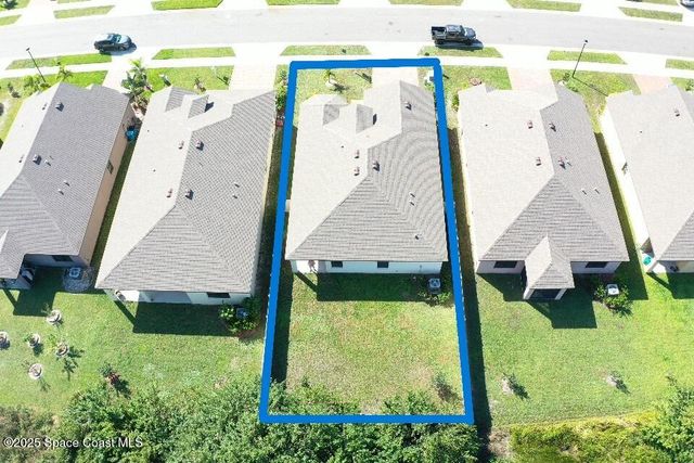943 Remington Green Drive SE, Palm Bay, FL 32909
