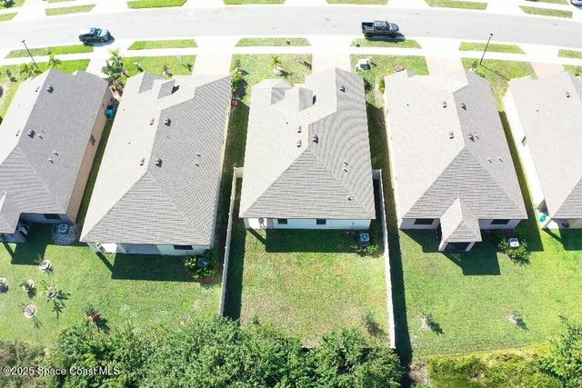 943 Remington Green Drive SE, Palm Bay, FL 32909