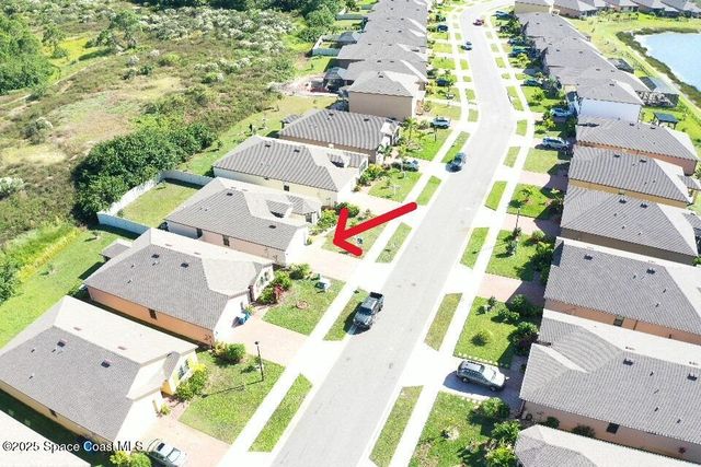 943 Remington Green Drive SE, Palm Bay, FL 32909