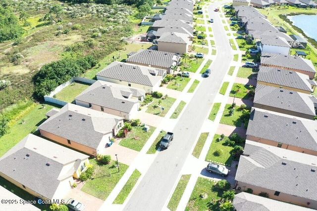 943 Remington Green Drive SE, Palm Bay, FL 32909