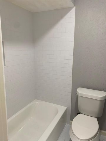 6633 W Airport Boulevard 1304, Houston, TX 77035
