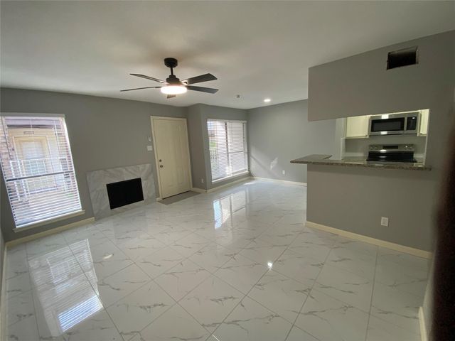 6633 W Airport Boulevard 1304, Houston, TX 77035