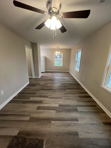 213 Notgrass Rd, Clarksville, TN 37042