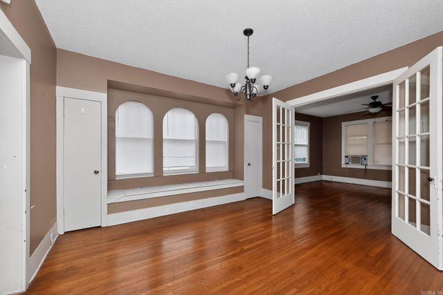 511 E Banks Street, England, AR 72046